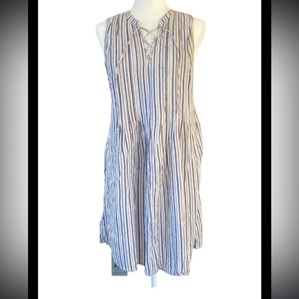 Old navy dress white & blue stripped dress lace up v neck size XS nwt